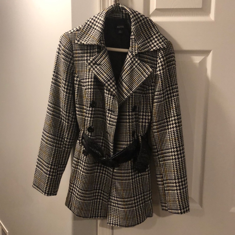 Patterned Coat Like New